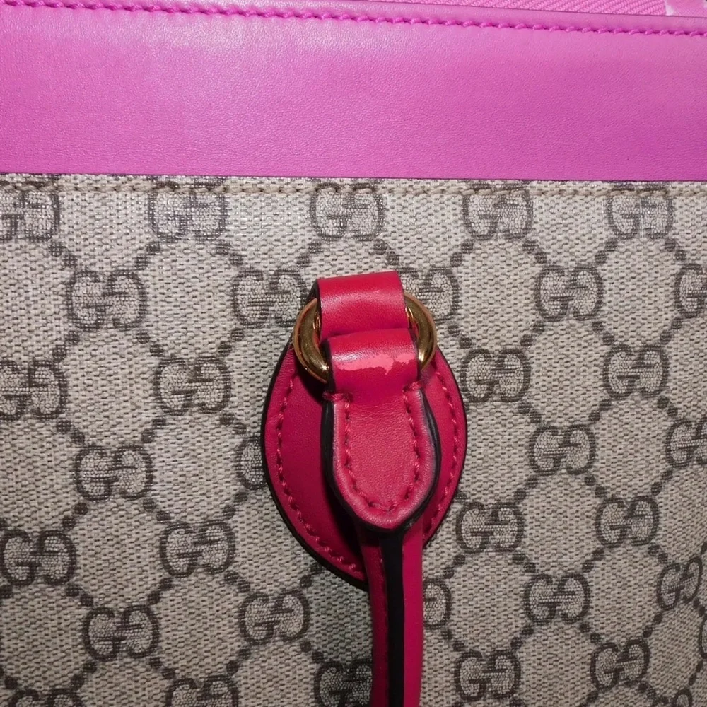 Gucci GG Supreme Tote - Picture 4 of 12